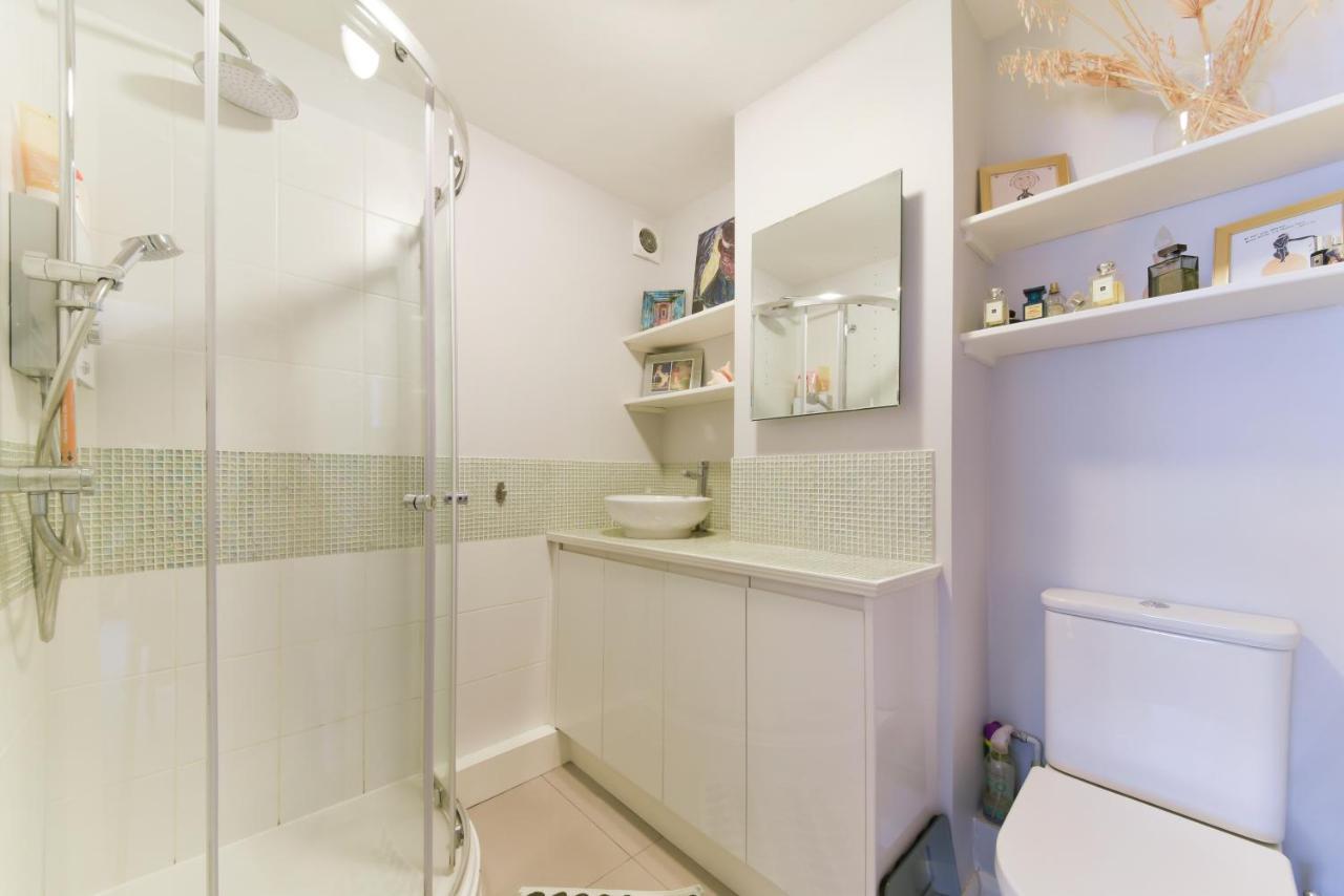 2 Bedroom Apartment Near Southfields London Ngoại thất bức ảnh